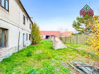 Zemědělská usedlost s RD, zemědělské stavby 528 m2, zahrada  - 6