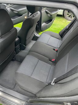 Toyota Avensis 2.0 D4D - 6