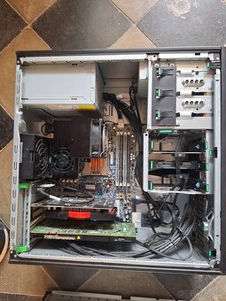 HP Z420 Workstation - stolní počítač - 6