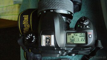 NIKON-D100,s Gripem MB-D100. - 6