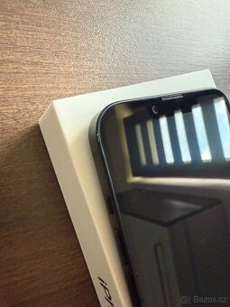 iPhone 14 128 GB - černý - 6