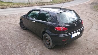 Alfa Romeo 147 1.6 T.S. - 6