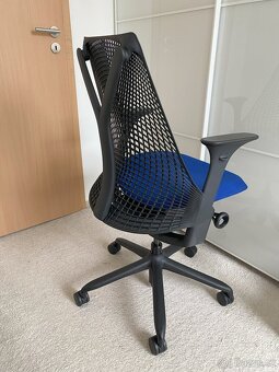 Kancelářská židle Herman Miller Sayl Blue PC 19200,- ZÁNOVNÍ - 6
