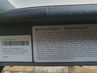 Xiaomi Mi Electric Scooter 3 - 6
