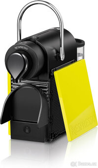 Kávovar Nespresso + 2x držák kapslí - 6