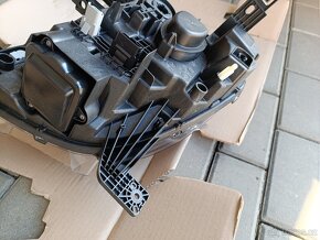 Pravý predný svetlomet Smart Forfour - 6