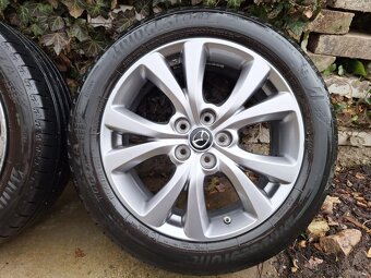 kola Mazda CX-30 - 6