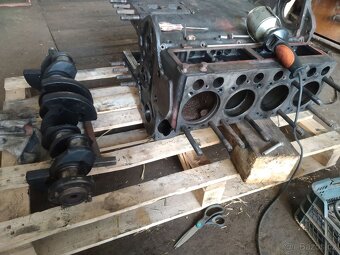 Zetor Motor 7201 s HGR - 6