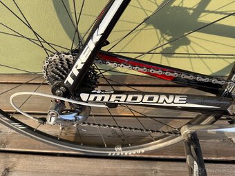 Silniční kolo Trek Madone 4.5 Carbon - 6