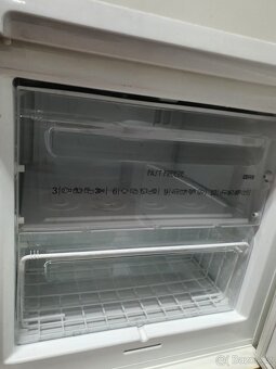 velká lednice Zanussi + mrazák 2 šuplíky - 6