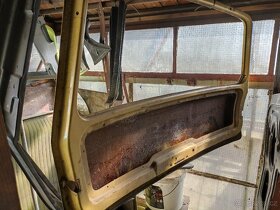 ND TRABANT - 6