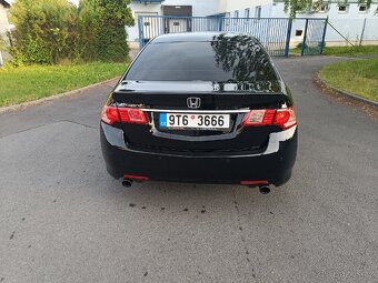 Honda Accord 2.4 executive r.v 2015 - 6