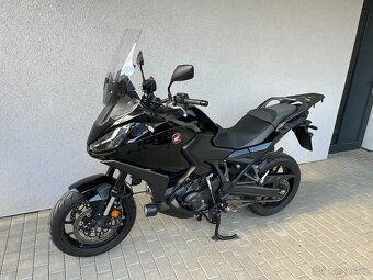 Honda NT1100 - 6