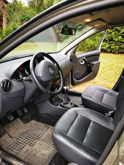 Dacia Duster 1.6 - 6
