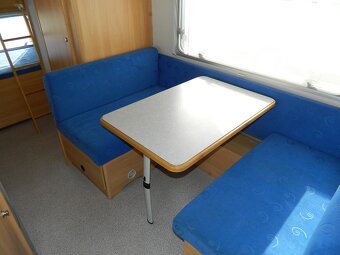 Karavan Knaus pro 6 osob - 6