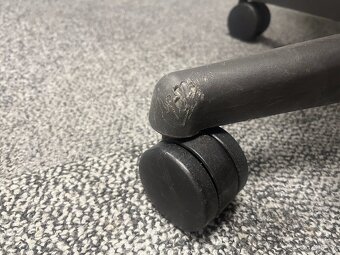 Ergonomická kancelářská židle Herman Miller Celle -top - 6