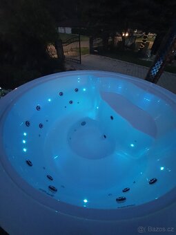 Kulatá akrylátová vířivka ECO PLUS - 6