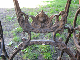 Starožitný šicí stroj - 6