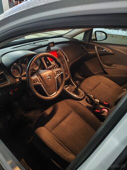 Opel Astra J 1.4 benzin - 6