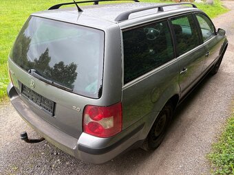 VW PASSAT B5.5 Náhradní díly LD7W 2.0i ALT - 6