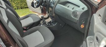 Dacia Duster 4x4 - 6