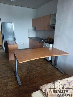 PRONÁJEM BYTU 1+KK 117m2 - VESELICE - VAVŘINEC - 6