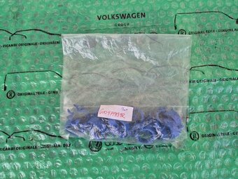 příchytka kabeláže Škoda Favorit, Felicia 6U0971739R - 6