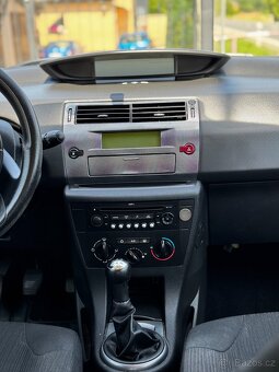 Citroen C4 1.4i, 65 KW, r.v. 2009 - 6