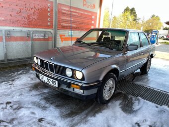 BMW E30 coupe - 6
