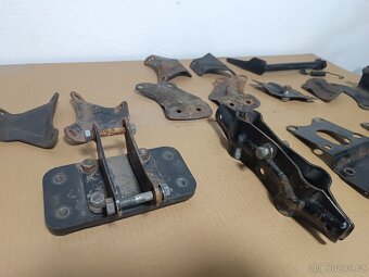 různé držáky Jawa 350/634 350/638 350/639 350/640 - 6