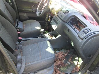 Škoda Roomster 1.4TDi 2011 ujeto 85tis.km náhradní díly - 6