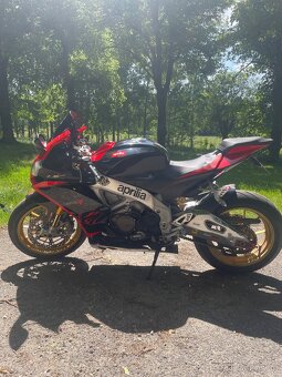 Aprilia RSV4 Factory APRC ABS – TOP stav, 135 kW, nové pneu - 6