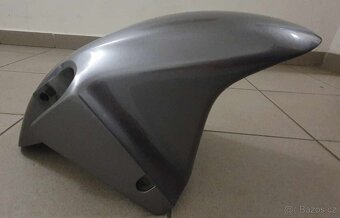 Kapoty, blatník, plexi, zrcátka na HONDA CBR 600f, r. 2005 - 6