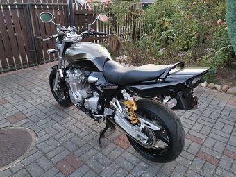 Yamaha XJR 1300 - 6