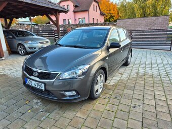 Kia Ceed 1.6 CRDi, 85 kW, 2011 – najeto jen 30 129 km - 6