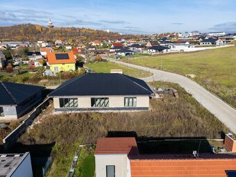 Prodej novostavby 4+kk s garáží, 220 m² – pozemek 1 042 m²,  - 6