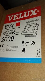 Střešní okna VELUX GGL MK06 3066, 78x118 dřevěné+ olemování - 6