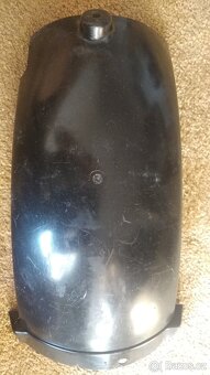 Suzuki GSX-R 750 / 1100 (1985-1988) - zadní blatník. - 6