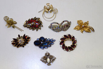 9 x Retro Brož  - 6