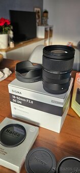 Sony Zv-E10 + Sigma 18-50 f2.8 + Sony 16-50 (Smallrig atd) - 6