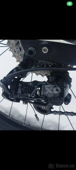 Horské kolo SPECIALIZED - 6