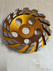 Prodejna, RKD-DIAMANT v Č.B. - 6