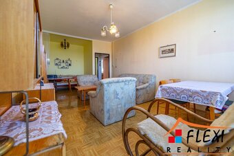 Prodej bytu 2+1 s balkónem, ul. Centrum Karviná, výhled na B - 6