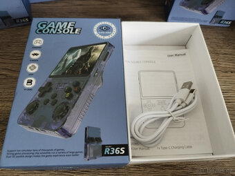 Handheld konzole R36S (verze ArkOS 2.0) +26000 her 128GB - 6