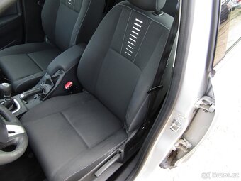 Renault Mégane 1.6dCi , 81 kW nafta, 2011 - 6