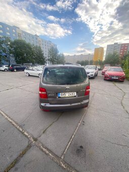 Vw touran 2.0tdi 125kw ND - 6