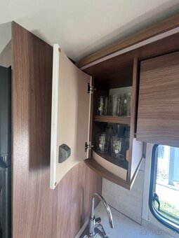 Karavan Burstner Averso Top 560 TK, palandy, mover - 6