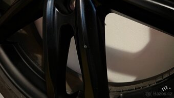 Kola R19 a zimní pneu s tpms ventilky BMW po i3 - 6