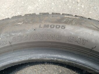 Prodám zimní gumy Barum + Bridgestone 185/60 R15 DOT 2822 - 6