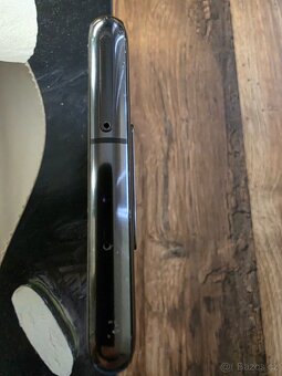 Samsung Galaxy S10e - 6